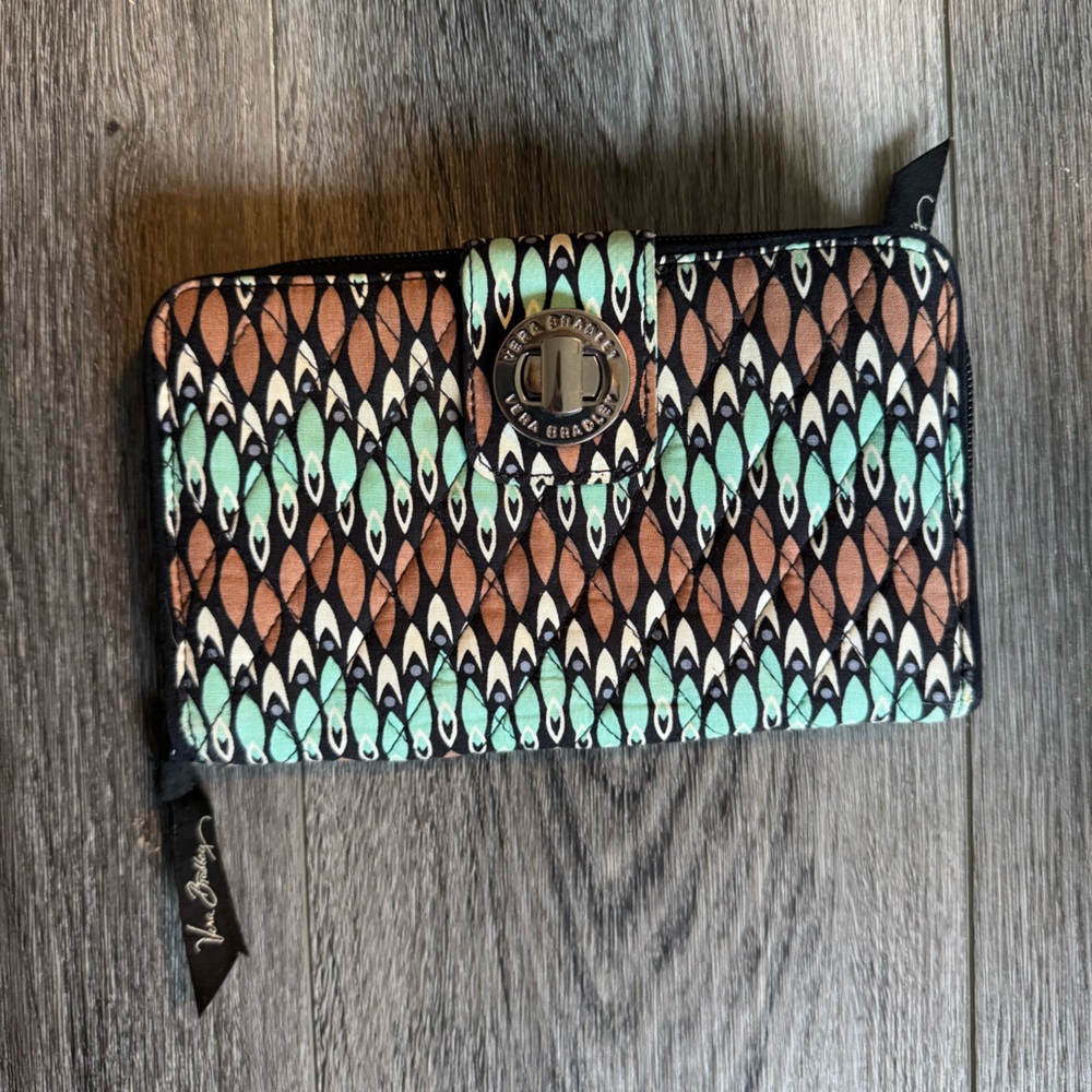 Vera Bradley Patterned Wallet in Mint and Brown